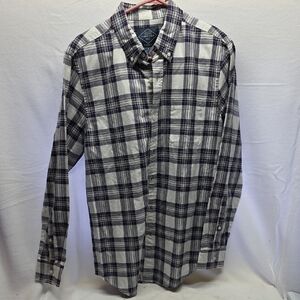 ST JOHNS BAY Men's Plaid Button Down Shirt CLASSIC FIT MEDIUM